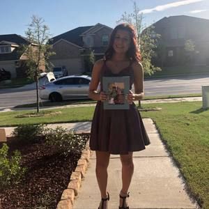 Meet your Posher, Danielle